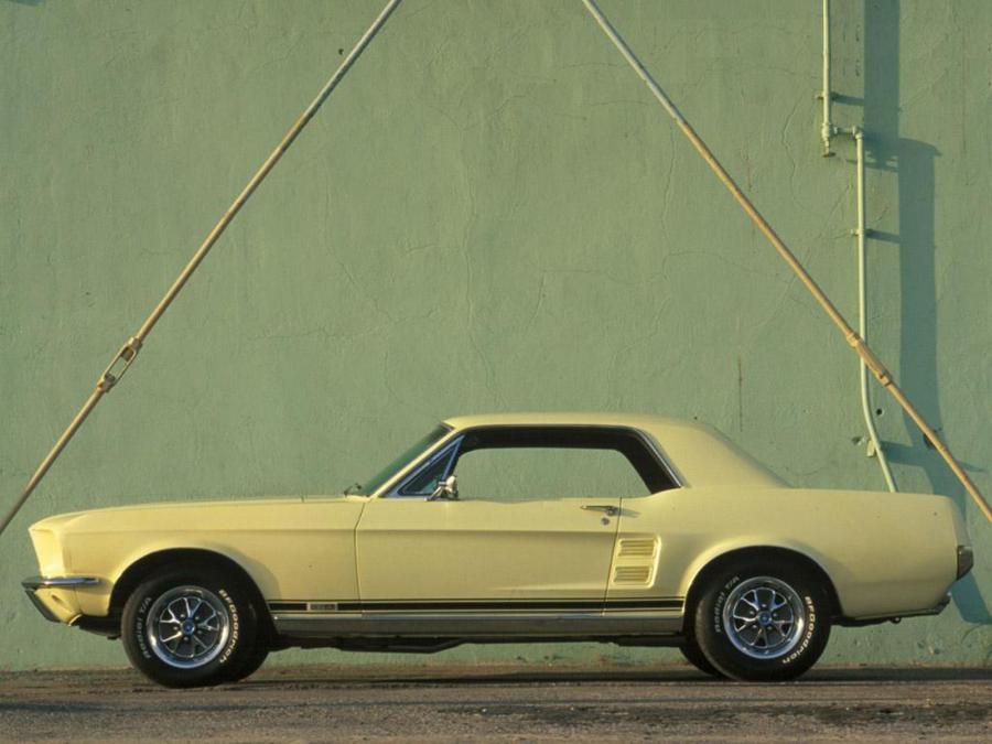  Ford Mustang GT-A HardTop 1967 года  (фото 2 из 2)